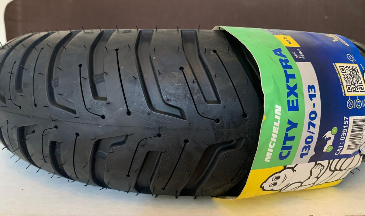 MICHELIN TYRE 130/70-13